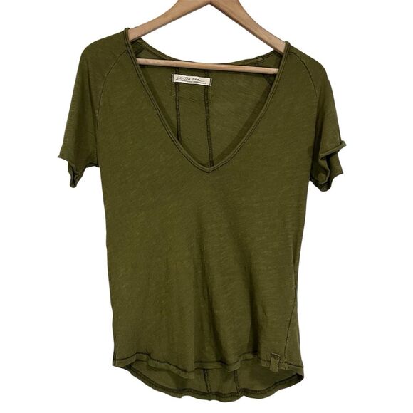 Free People Olive Green Sunny Days Ahead Tee Shirt Top M - Picture 2 of 8